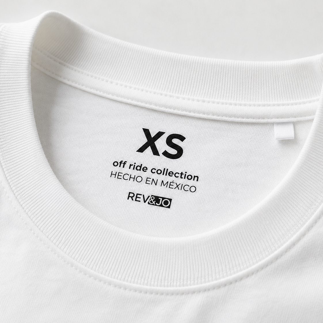 UNRESTRICTED - Playera Boxy Premium | Blanco ivory