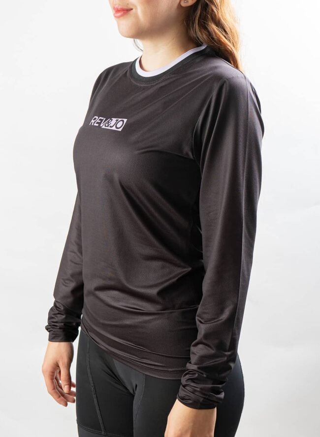 LAteral-negralila-mujer-modelo