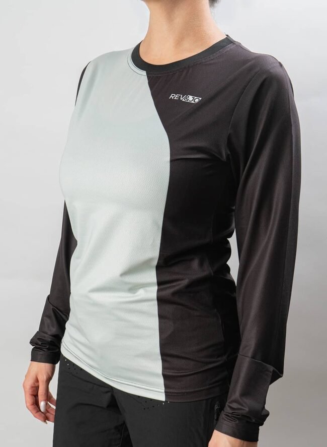 Lateral-negromenta-mujer-modelo
